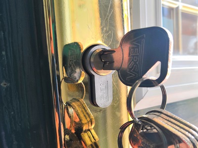 Close-up photo of a snap-safe cylinder lock designed to prevent lock snapping, commonly supplied and fitted by Pentland Locksmiths in Midlothian.